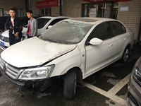 2014 2013 上海大众 桑塔纳 三厢 1.6L 自动档 豪华版(SVW71612GS)