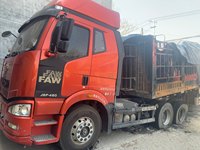 解放CA5240CCYP66K24L7T4E4仓栅式运输车