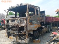 欧曼BJ4253SNFKB-AP半挂牵引车