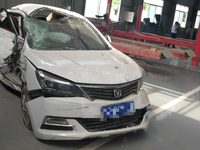 2017 悦翔V7