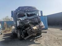 解放CA4250P66K24T1E5Z危险品运输半挂牵引车