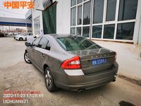 2010 沃尔沃CAF7252A轿车