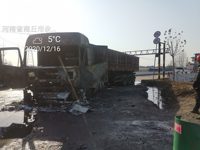 欧曼BJ4259SNFKB-XJ半挂牵引汽车