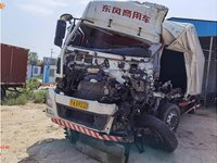 东风厢式式运输车