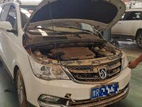 2018 宝骏730