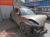 2017 迈凯MACAN 2.0T越野车