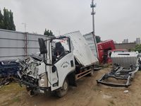 五十铃NKR55LLVN 3座 1.5吨厢式货车