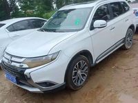  三菱欧蓝德 2.4L  2017