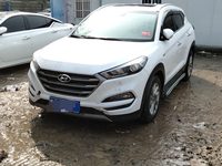  2016年.现代途胜 1.6T自动