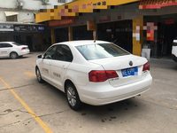 2013 2013-07-05一汽大众捷达 三厢 1.6L 手动