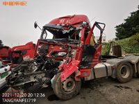 解放CA4250P66K24T1E5半挂牵引汽车