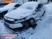 起亚YQZ7204A轿车