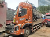 东风柳汽乘龙H5  6米8 高栏 玉柴240马力 国五
