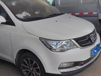 2019 宝骏730