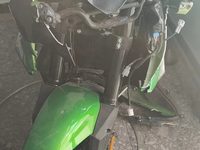 隆鑫LX125两轮摩托车
