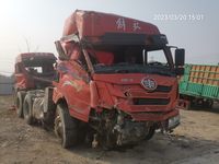 解放CA4258P1K2T1E5A80牵引车