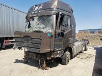 解放CA4250P66K25T1A1E5半挂牵引汽车