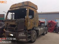 解放CA4250P66K24T1A1E5半挂牵引汽车