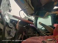 J6P 牵引车 424马力 6×4 CA4250P66K24T1E5