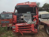 解放CA4256P1K2T1E5A80牵引汽车