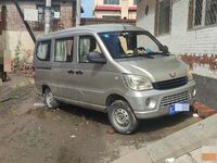 2015 五菱LZW6390QF客车