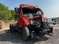 解放CA4183P1K2E4A80牵引车