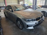 2021 宝马3系 2.0 自动