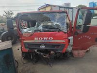 豪沃ZZ4257V324GE1牵引汽车