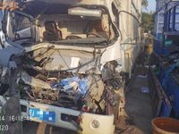 江淮HFC5043CCYP71K1C2V仓栅式运输车
