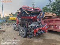 解放CA4250P66K25T1A1E5半挂牵引汽车