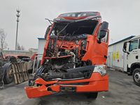 豪沃ZZ4257W324HE1B牵引汽车