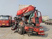 解放CA4250P66K25T1A1E5半挂牵引汽车