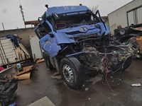 解放CA4258P1K2T1E5A80牵引车