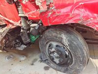 解放CA5040XXYP40K46L2E5A84厢式运输车