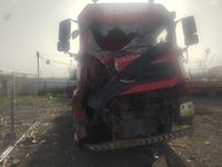 陕汽SX4250MC4牵引汽车