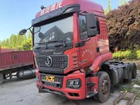 陕汽SX4250MC4Q3牵引汽车