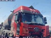 解放CA4250P66K24T1E5Z危险品运输半挂牵引车