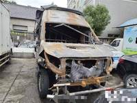 福田牌厢式运输车
