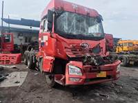解放CA4250P26K15T1E5A80牵引车