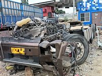 解放CA4250P66K25T1A1E5半挂牵引汽车