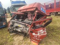 解放CA4250P2K8T1NE6A80牵引车