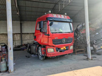 陕汽SX4250MC4牵引汽车
