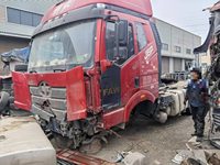 解放CA4250P66K25T1A1E5半挂牵引汽车