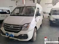 上汽大通MAXUS V80 2015款 2.5T 手动商杰版短轴中顶