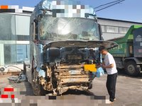 陕汽SX4250GC4Q1牵引汽车