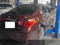 2012 锐志