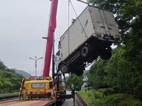 江铃JX5042XXYXGA2厢式运输车