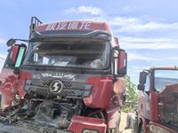 德龙X3000牵引车高顶