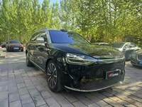 2024 问界M9
