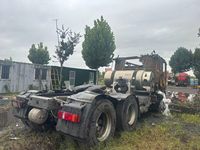 汕德卡ZZ4256V384HF1LB牵引汽车